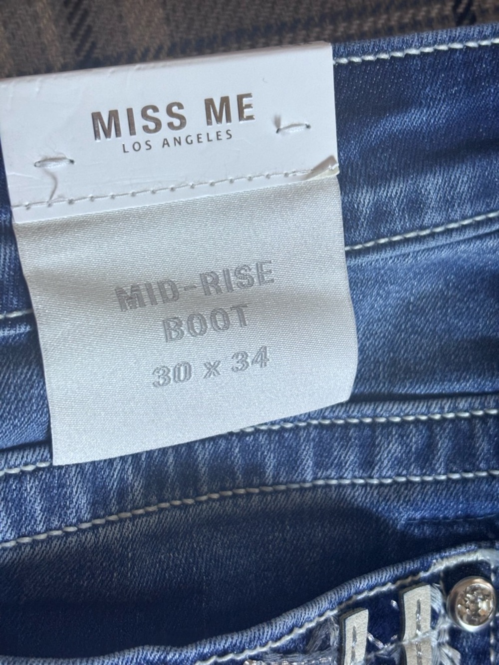 Miss Me Women's Mid Rise Boot Cut
Jeans Dark Wash Embellished Dreamcatcher - Picture 10 of 10
